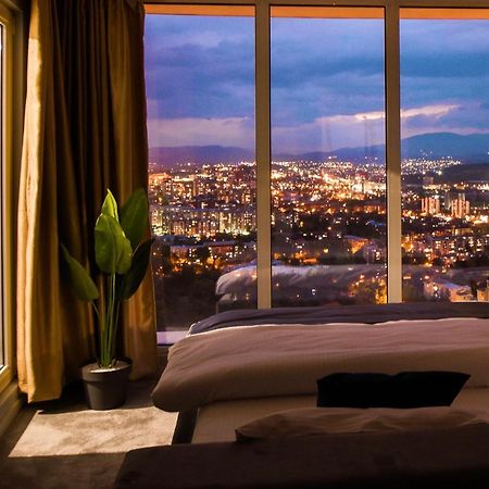 Sky Deluxe Fitness & Spa スコピエ エクステリア 写真